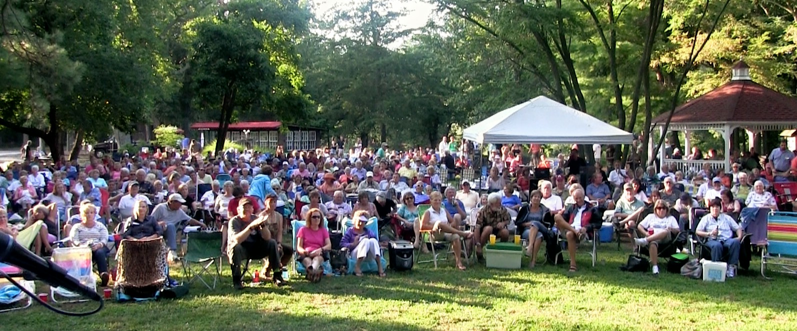 groovin in the park crowd – Virginia's River Realm